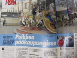 Tuulilasi 1993 nr 10, Toyota Corolla kestotesti 30 000 km, VW Golf, Renault 19, Saksan Ferrari-klubi Suomessa Alastarolla, Uusien henkilöautojen hinnat, ym.