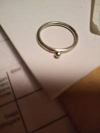 2 kpl aarikka 925 H sormuksia, koko 18