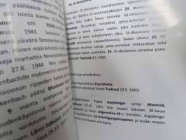 SS-divisioonien sotarikokset v. 1939-1945 (etulehdellä on Parlandin omiste ja nimikirjoitus kirjan saaneelle henkilölle)