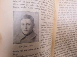 Minnesskrift över Närpes sockens deltagande i frihetskriget år 1918 -närpiöläisten osuus Vapaussodassa julkaissut pastori Tor Krook, omiste tohtori Uno A. Fleege´lle