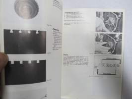 Husqvarna Motorcycles Owner´s Manual from frame no CN 1001 -englanninkielinen perusteellinen käyttöohjekirja, kuvitettu