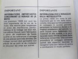 Suzuki RF600R Owner´s Manual - Fahrerhandbuch - Manuel du proprietaire - Uso e manutenzione -käyttöohjekirja, monikielinen, ei suomi, julkaistu joulukuussa 1992