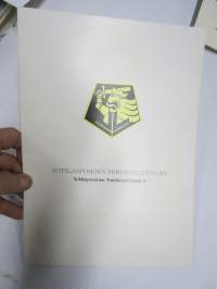 Sotilaspoikien Perinneliitto ry - Soldatgossarnas Traditionsförbund rf -hopeinen ansiomitali -myöntökirja (saajan nimi retusoitu kuvasta, on OK itse myöntökirjassa