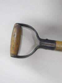 SA-kenttälapio, valmistaja Billnäs (leima), arviolta 30-lukuinen