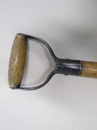 SA-kenttälapio, valmistaja Billnäs (leima), arviolta 30-lukuinen