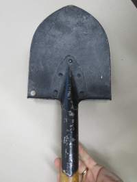 SA-kenttälapio, valmistaja Billnäs (leima), arviolta 30-lukuinen