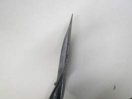 SA-kenttälapio, valmistaja Billnäs (leima), arviolta 30-lukuinen