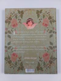 Ihana enkeli vierellä käy