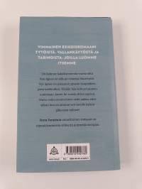 Kadonneet tytöt (signeerattu, tekijän omiste)