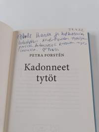 Kadonneet tytöt (signeerattu, tekijän omiste)