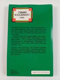 Pieni hyvinkasvatettu tyttö