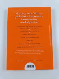Ollaanko kirkkistä? : pelejä ja leikkejä koululaisille
