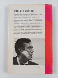 Olen vaiti ja huudan