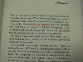 Vaellamme Wienissä