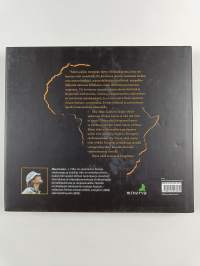 Savanni hengittää : matka afrikkalaiseen luontoon