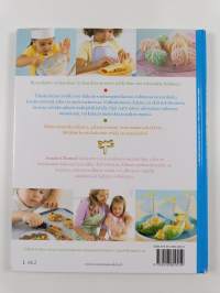 Äidin kanssa keittiössä