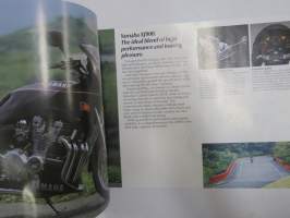 Yamaha XJ900 moottoripyörä -myyntiesite