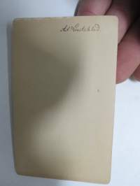 Ad. Lindblad, Atelier Daniel Nyblin, Helsinki -visiittikorttivalokuva / carte de visite / cdv