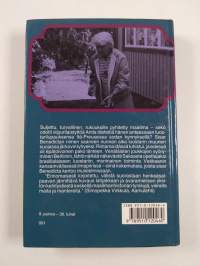 Viipurista Vatikaaniin : suomalainen nunna maailmalla
