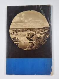 Suomi Finland : Tuhansien järvien maa = De tusen sjöars Land = Das Land der tausend Seen = The Land of A Thousand Lakes = Le pays des mille lacs