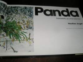 Panda : rakastettu ja uhanalainen