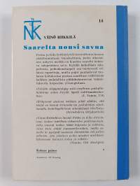 Saarelta nousi savua