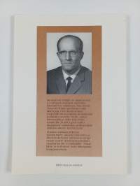 Eivät kauppiaan päivät kirjassa ole : kertomus Aulis Mäenpään elämästä