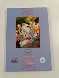 Tarinan kertojat : iloa ja leikkiä kieleen, liikkumiseen ja laskemiseen