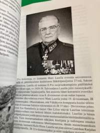 Siviili sotilaspuvussa ja sotilaspuvussakin siviili