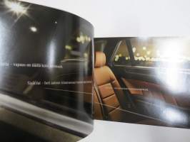 Mercedes-Benz E-sarjan sedan ja farmari 2011 -myyntiesite, kirjan muotoinen
