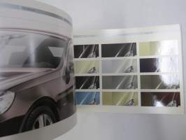 Mercedes-Benz E-sarjan sedan ja farmari 2011 -myyntiesite, kirjan muotoinen