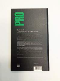 Esimiestyö - valmentaminen ja uudistuminen