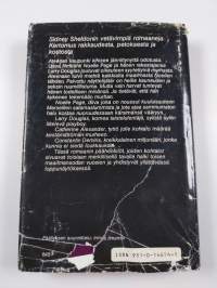 Sydänyön tuolla puolen