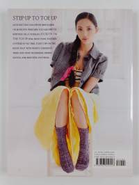Socks from the toe up : essential techniques and patterns from Wendy knits