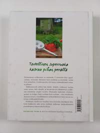 Nokkonen : herkkuja ja hyvinvointia suomalaisesta superkasvista