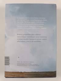 Pimeät päivät, valkeat yöt