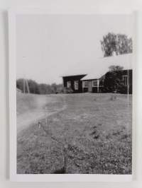 Keiteleen kainalossa : Lehtolan elämää ja historiaa