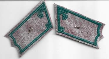 Topografikunta vänrikkii  kauluslaatat  pari  arvomerkit