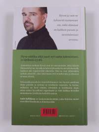 Paksunahkaisuudesta suurisieluisuuteen : hyveet työssä ja elämässä