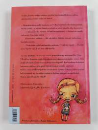 Kukka Kaalinen koulutiellä