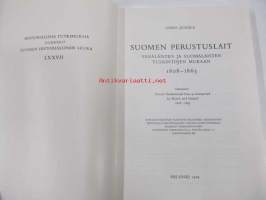 Suomen perustuslait venäläisten ja suomalaisten tulkintojen mukaan 1808-1863