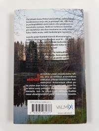 II etsivää ja autovarkaat : seikkailu Suomessa (signeerattu)