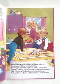 Barbie Jouluyllätyksiä