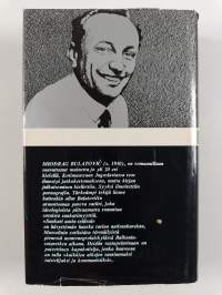 Sankari aasin selässä