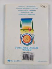 The top one hundred pasta sauces : authentic regional recipes from Italy