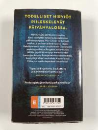 Välähdys pimeässä