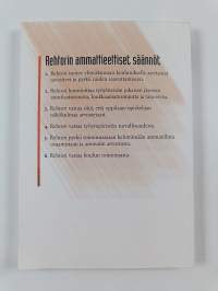 Sure-fire 30 vuotta : linjanvetäjiä ja vaikuttajia