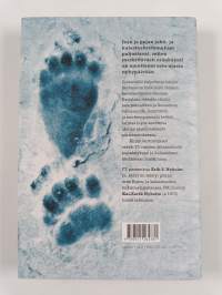 Hylkijäiltä petojen jäljille