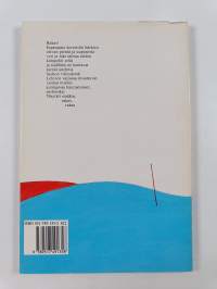 Nainen repii palan oranssia