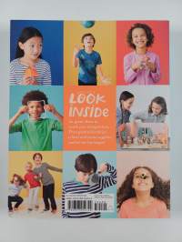 Martha Stewart's Favorite Crafts for Kids - 175 Projects for Kids of All Ages to Create, Build, Design, Explore, and Share